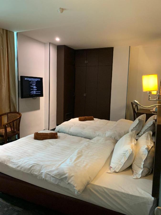 The Room Hotel Miri Exteriér fotografie