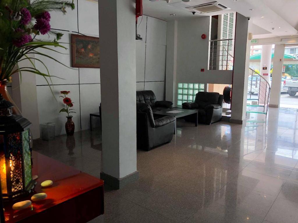 The Room Hotel Miri Exteriér fotografie