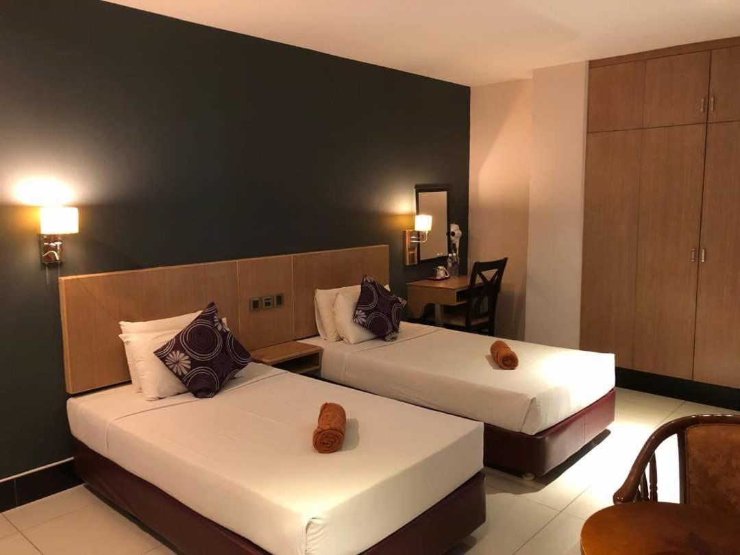 The Room Hotel Miri Pokoj fotografie